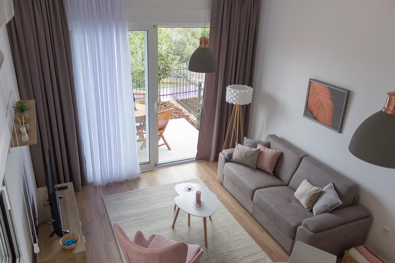 Apartment Soleada Vida แฮร์เซ็ก-โนวี ภายนอก รูปภาพ