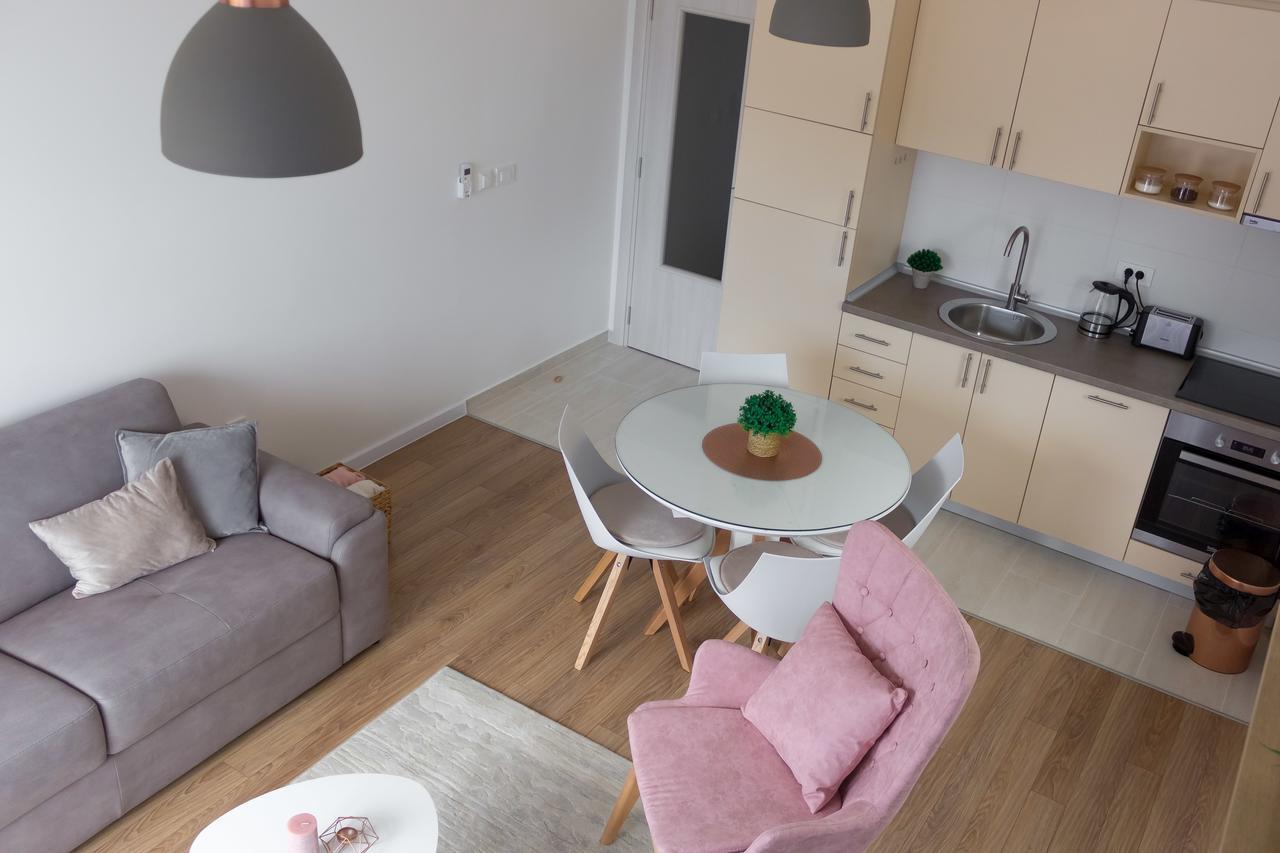 Apartment Soleada Vida แฮร์เซ็ก-โนวี ภายนอก รูปภาพ